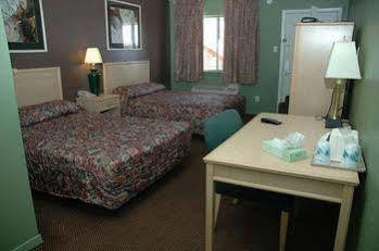 Bradford Inn & Suites Midland Exterior foto